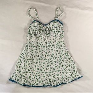 Size small kids Decree Dress white with blue/green
